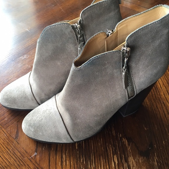 Rag & Bone "Margot" suede booties! - Picture 7 of 7